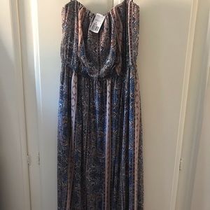 Plus size maxi dress